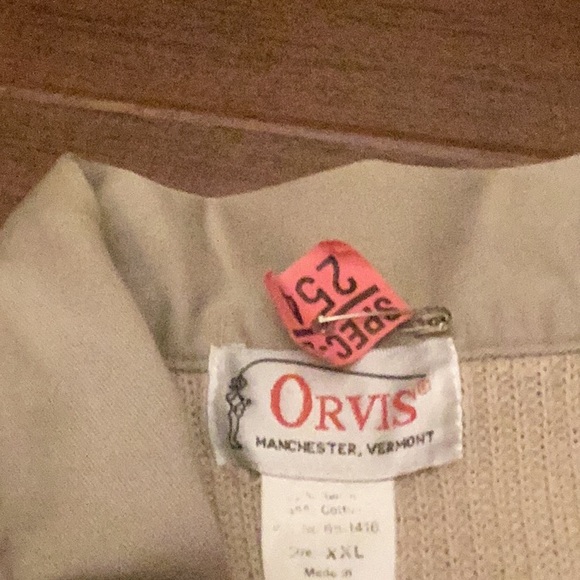 Orvis grey and Crème knitted sweater 3/4 button up - Picture 2 of 4